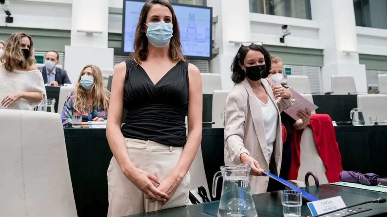 El portavoz de M&aacute;s Madrid en el Ayuntamiento de Madrid, Rita Maestre, durante una sesi&oacute;n extraordinaria y urgente del Pleno Municipal.