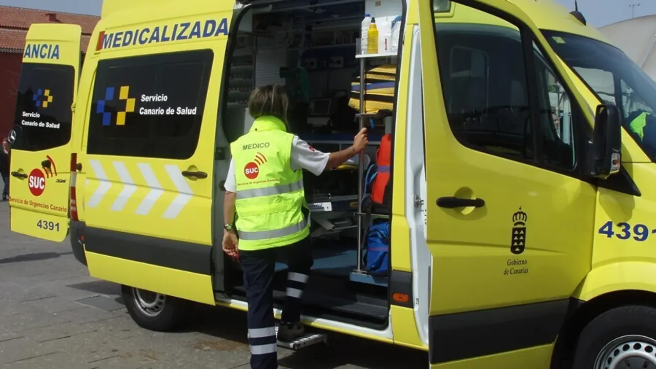 Archivo - Ambulancia medicalizada del SUC