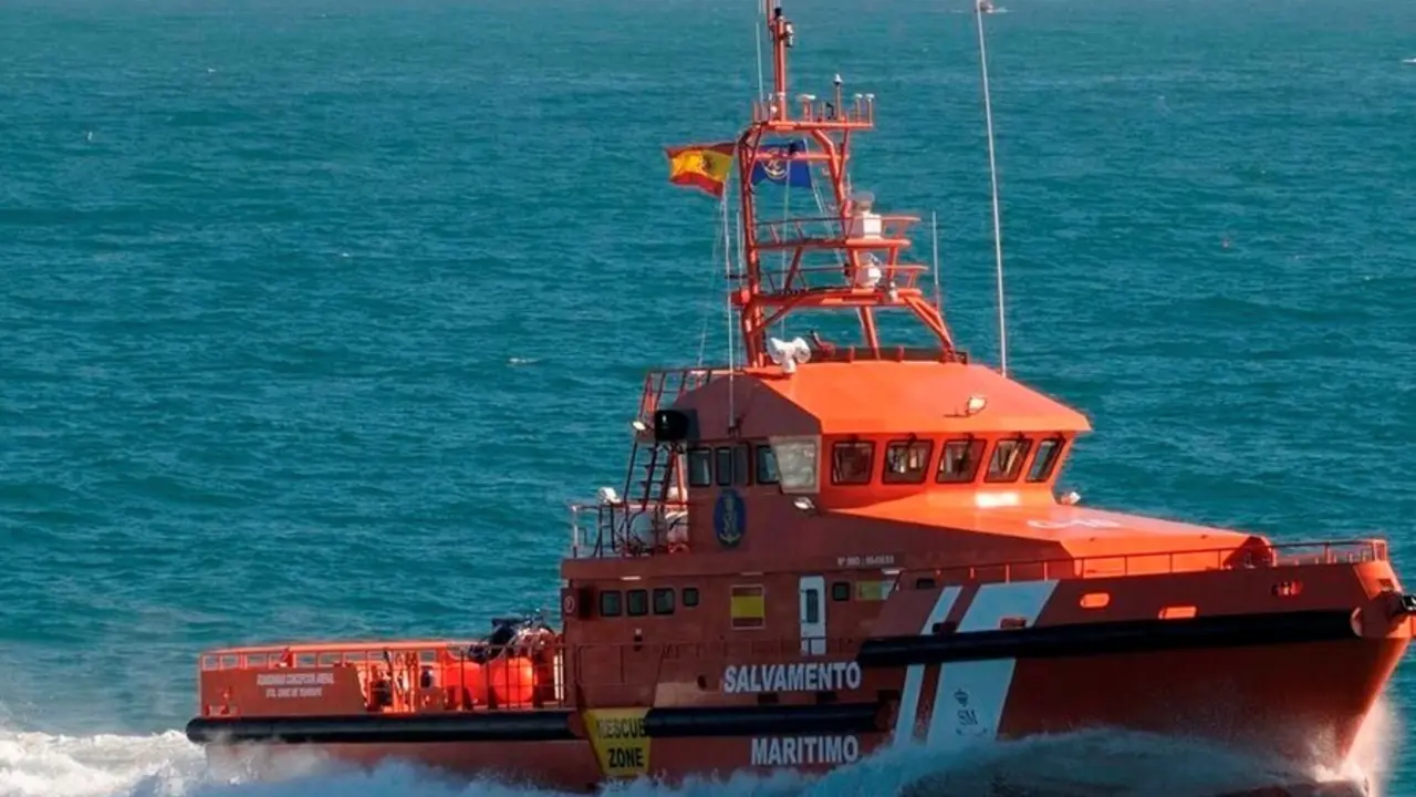 Archivo - Embarcaci&oacute;n de Salvamento Mar&iacute;timo, en una imagen de archivo