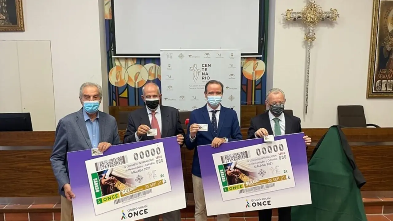 Presentaci&oacute;n del cup&oacute;n de la ONCE que lleva el IV Congreso de Hermandades y Cofrad&iacute;as a toda Espa&ntilde;a con motivo del Centenario de la Agrupaci&oacute;n de Cofrad&iacute;as