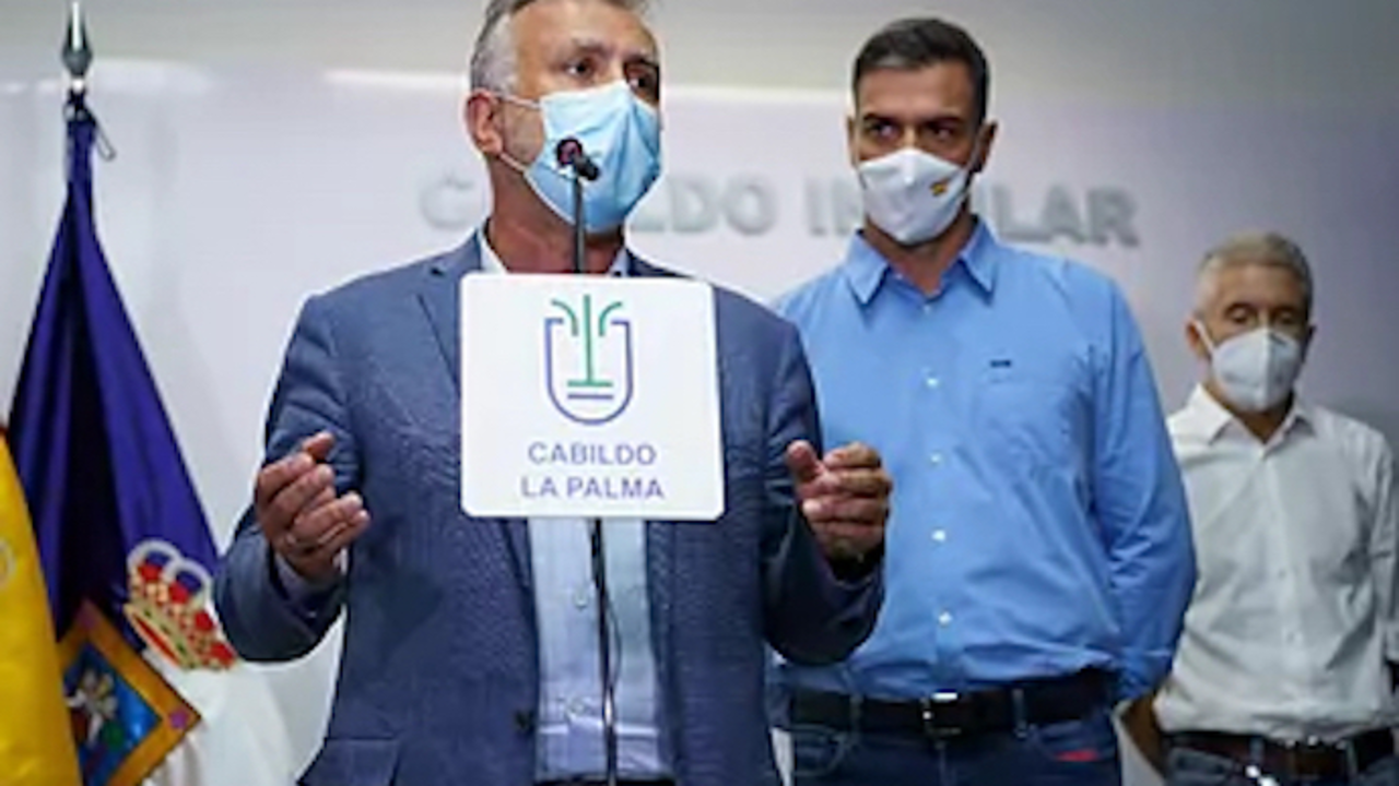 El presidente de Canarias, &Aacute;ngel V&iacute;ctor Torres, durante la comparecencia.Ram&oacute;n de la RochaEFE