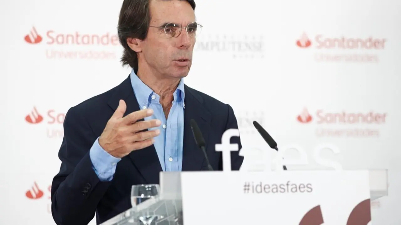 Archivo - El expresidente del Gobierno y presidente de la Fundaci&oacute;n FAES, Jos&eacute; Mar&iacute;a Aznar, ofrece una conferencia.