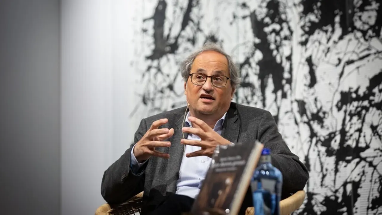 Archivo - El expresidente de la Generalitat de Catalunya, Quim Torra, presenta su libro 'Les hores greus. Dietari de Canonges' en la Llibreria Ona en Barcelona (Catalunya, Espa&ntilde;a), a 15 de marzo de 2021.