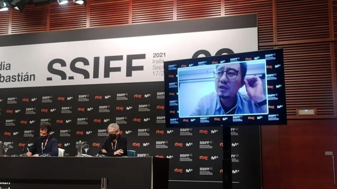 Rueda de prensa de Fire on the plain.