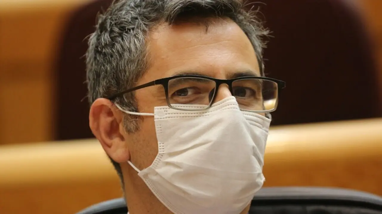 El ministro de la Presidencia, Relaciones con las Cortes y Memoria Democr&aacute;tica, F&eacute;lix Bola&ntilde;os, durante una sesi&oacute;n de Control al Gobierno en el Senado, a 21 de septiembre de 2021, en Madrid (Espa&ntilde;a). En la sesi&oacute;n de Control al Gobierno, se votar&aacute; la propos