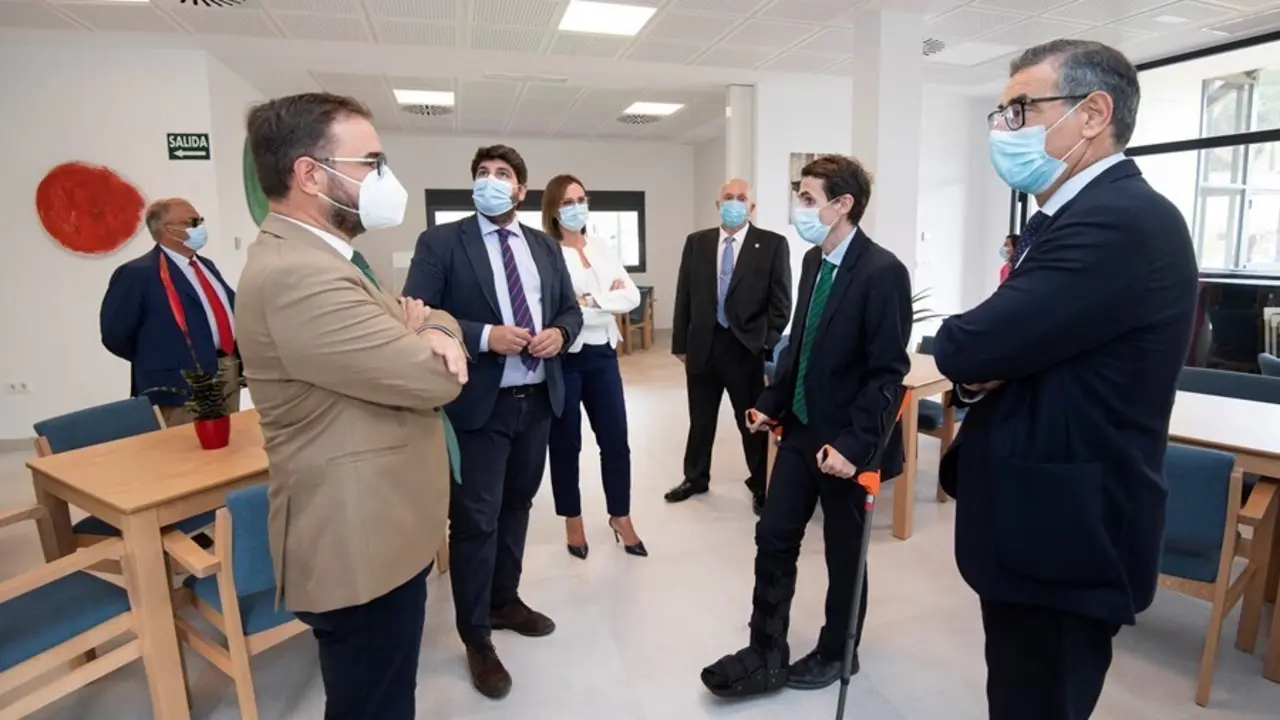 El presidente Fernando L&oacute;pez Miras inaugura en Lorca un centro &ldquo;revolucionario e innovador&rdquo; que une atenci&oacute;n a mayores con formaci&oacute;n e investigaci&oacute;n