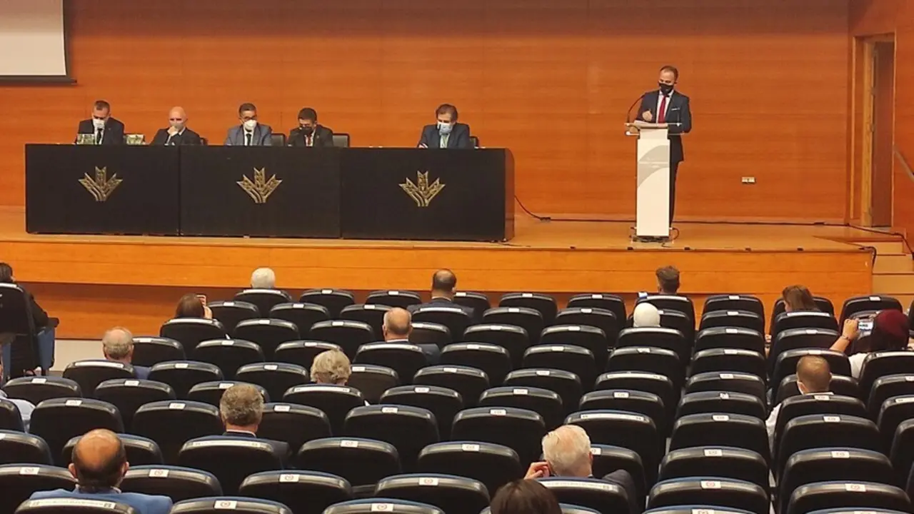 Reuni&oacute;n del comit&eacute; consultivo del COI en Expoliva.