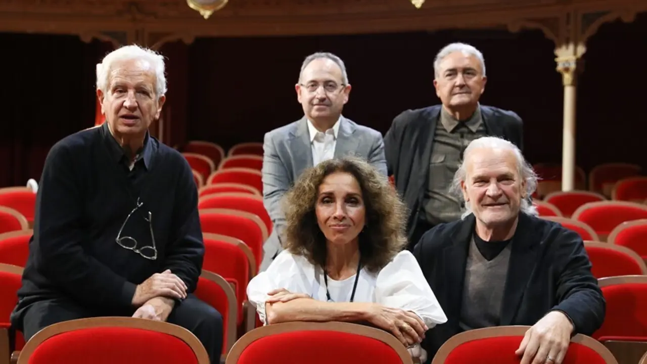 El equipo de la obra teatral 'Antonio y Cleopatra', con Ana Bel&eacute;n y Llu&iacute;s Homar
