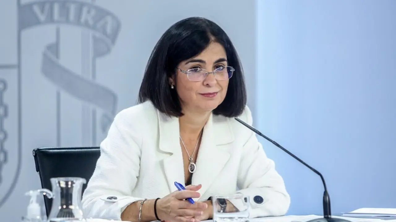 La ministra de Sanidad, Carolina Darias, durante una rueda de prensa posterior a la reuni&oacute;n del Consejo Interterritorial del Sistema Nacional de Salud, a 15 de septiembre de 2021, en Madrid (Espa&ntilde;a). 