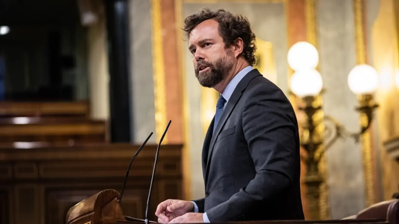 El portavoz de Vox Congreso de los Diputados, Iv&aacute;n Espinosa de los Monteros, interviene en una sesi&oacute;n plenaria en el Congreso de los Diputados, a 21 de septiembre de 2021, en Madrid, (Espa&ntilde;a). 