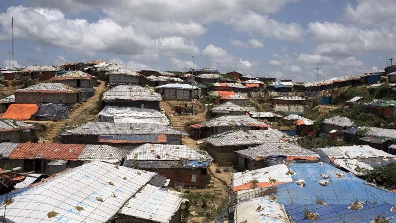 Archivo - Campamento de refugiados rohingyas en Cox's Bazar