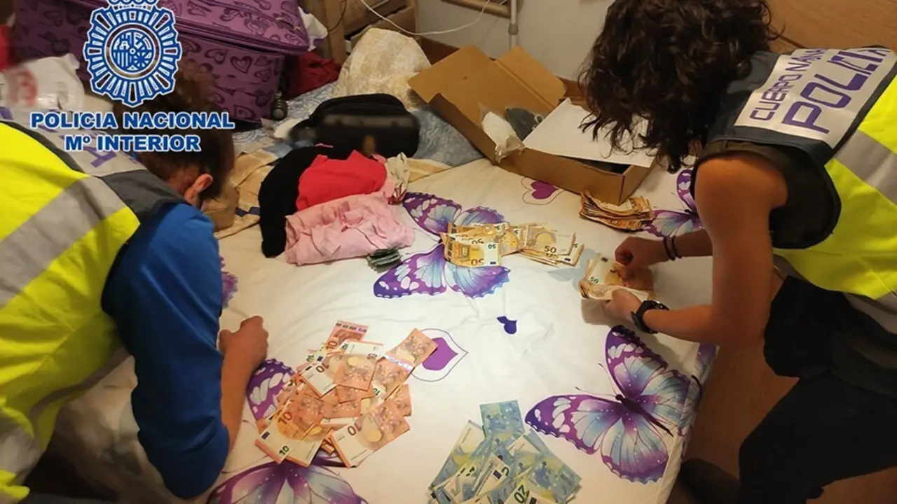 Desarticulada una organizaci&oacute;n que explotaba sexualmente a mujeres en pisos de Asturias, Le&oacute;n y Alicante.