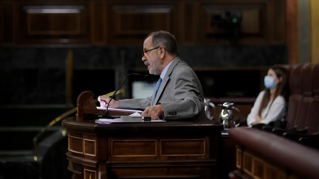 El Defensor del Pueblo, Francisco Fern&aacute;ndez Marug&aacute;n, interviene en sesi&oacute;n plenaria en el Congreso de los Diputados.