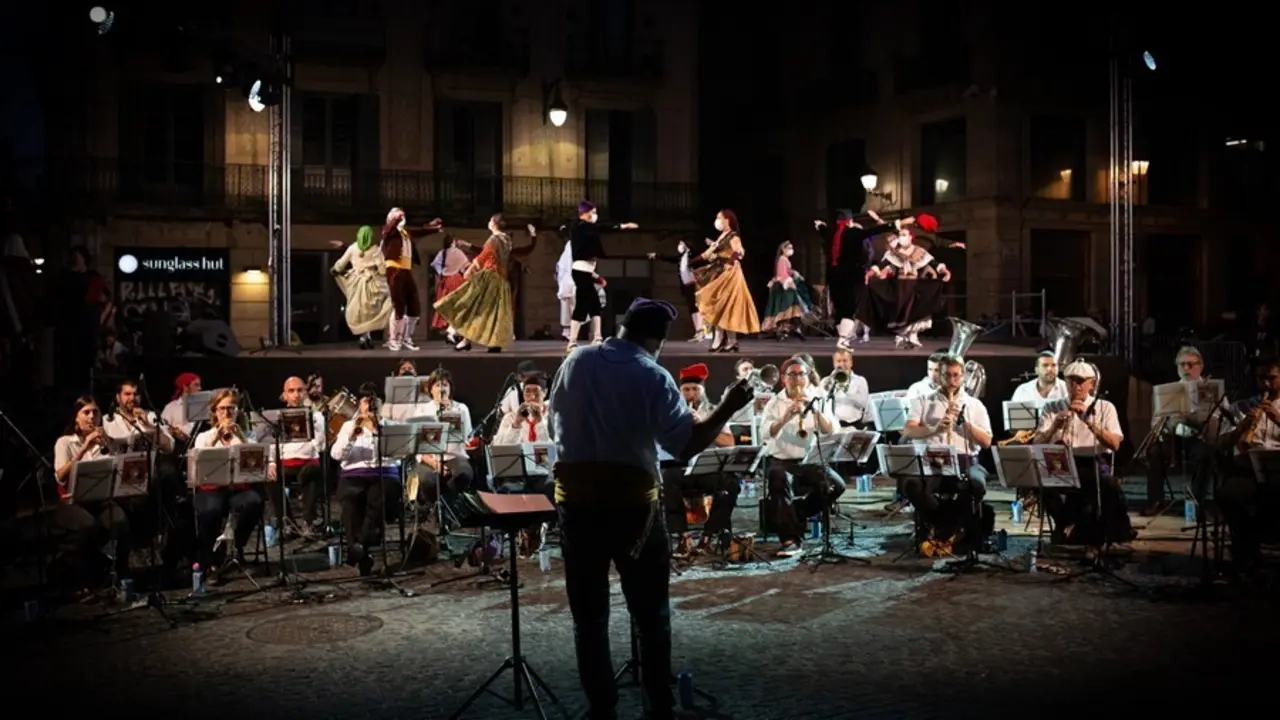 Las fiestas de la Merc&egrave; de Barcelona recuperan el 'Toc d'Inici' entre abucheos a Colau
