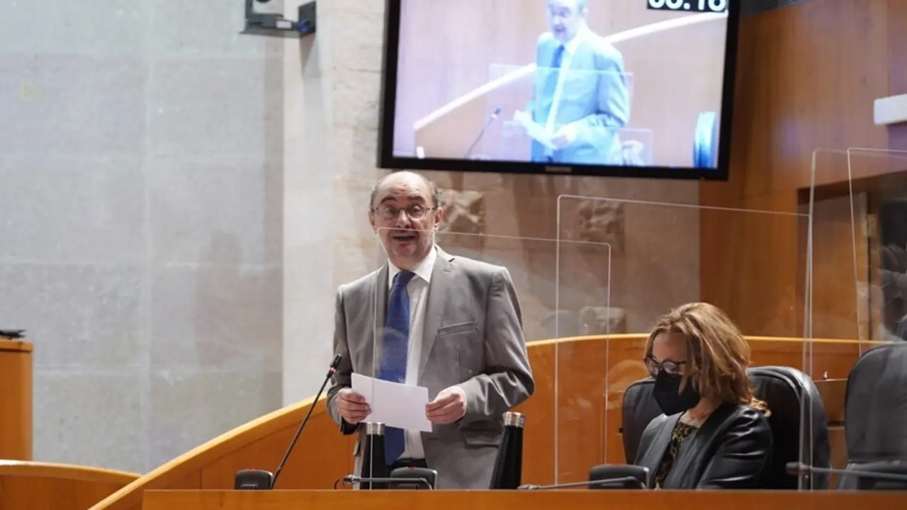 Archivo - El presidente de Arag&oacute;n, Javier Lamb&aacute;n.