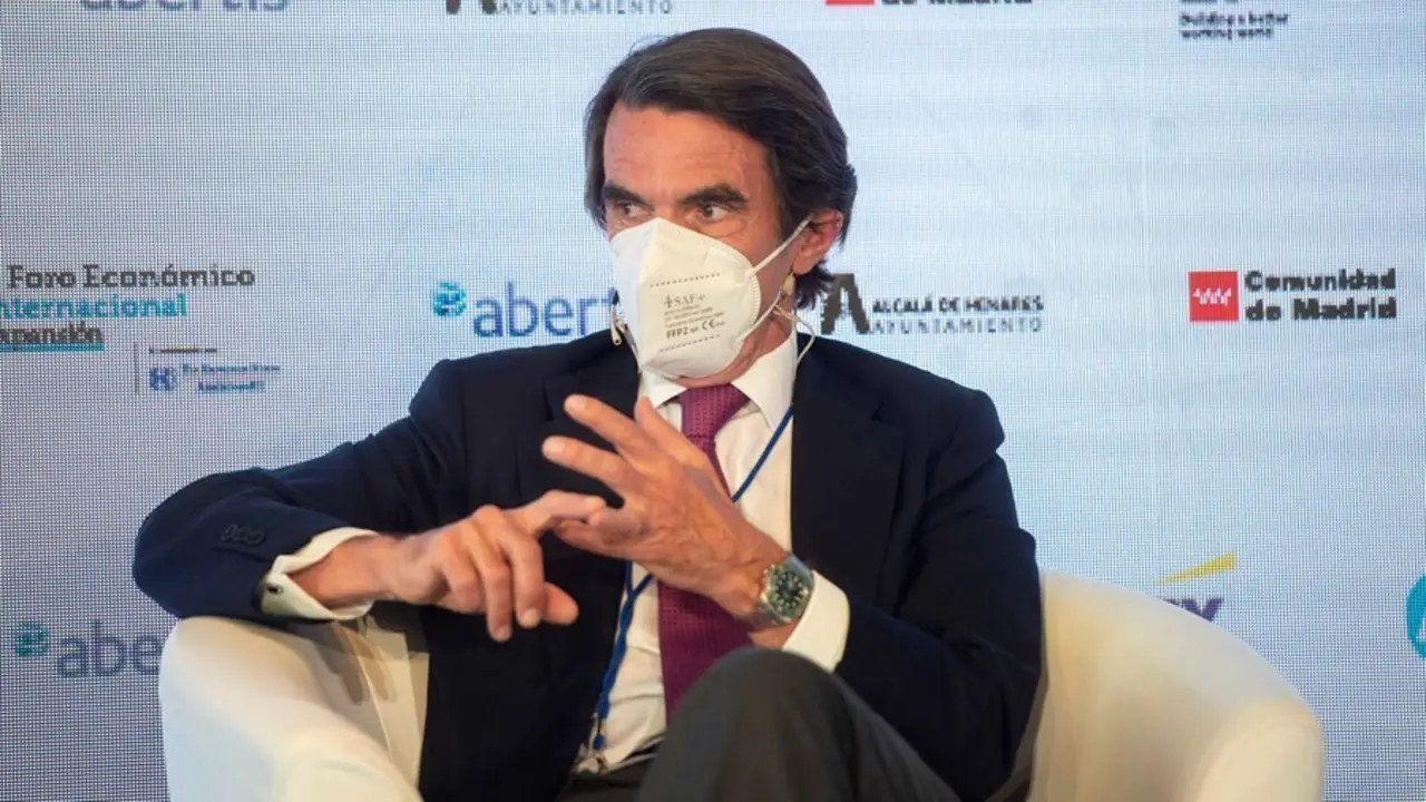 Archivo - El expresidente del Gobierno de Espa&ntilde;a, Jos&eacute; Mar&iacute;a Aznar, participa en la sesi&oacute;n 'Globalizaci&oacute;n en un orden internacional en constante cambio' del II Foro Econ&oacute;mico Internacional, a 8 de junio de 2021, en el Parador de Alcal&aacute; de Henares, Alcal&aacute; 