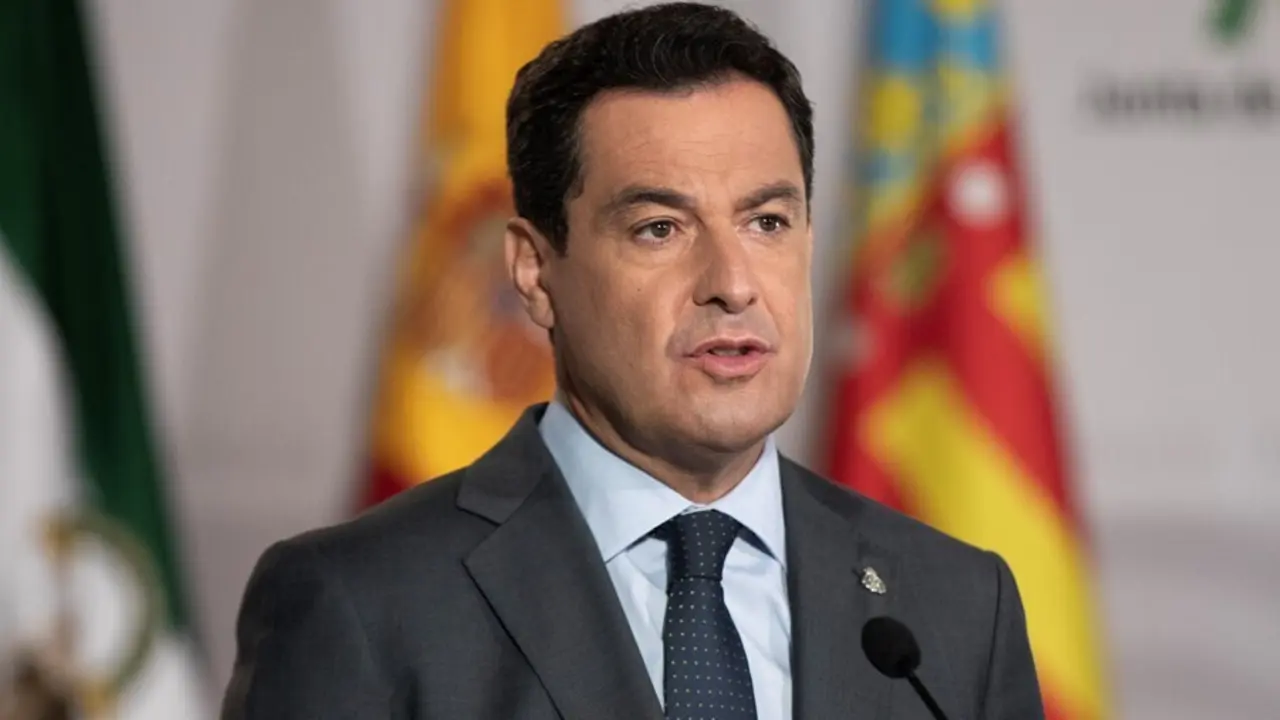 El presidente de la Junta de Andaluc&iacute;a, Juanma Moreno 