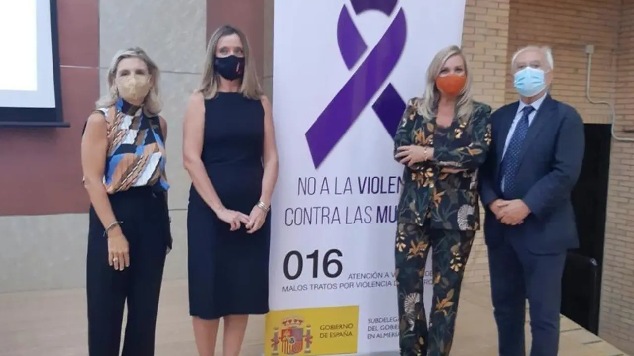 Acto en la UAL sobre trata de seres humanos