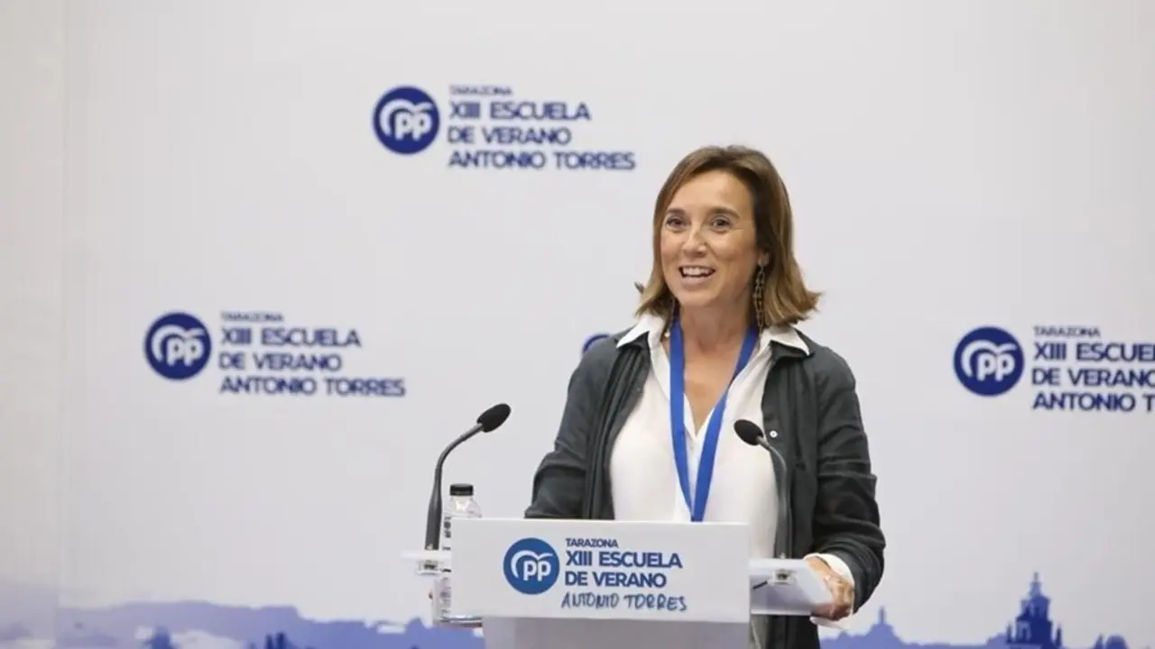 La portavoz del PP en el Congreso de los Diputados, Cuca Gamarra, clausura la XIII edici&oacute;n de la Escuela de Verano Antonio Torres, organizada por el PP de Arag&oacute;n, en Tarazona (Zaragoza).