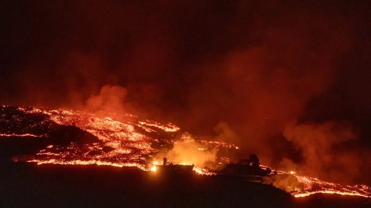 La nueva colada de lava del volc&aacute;n de Cumbre Vieja, a 25 de septiembre de 2021, en La Palma