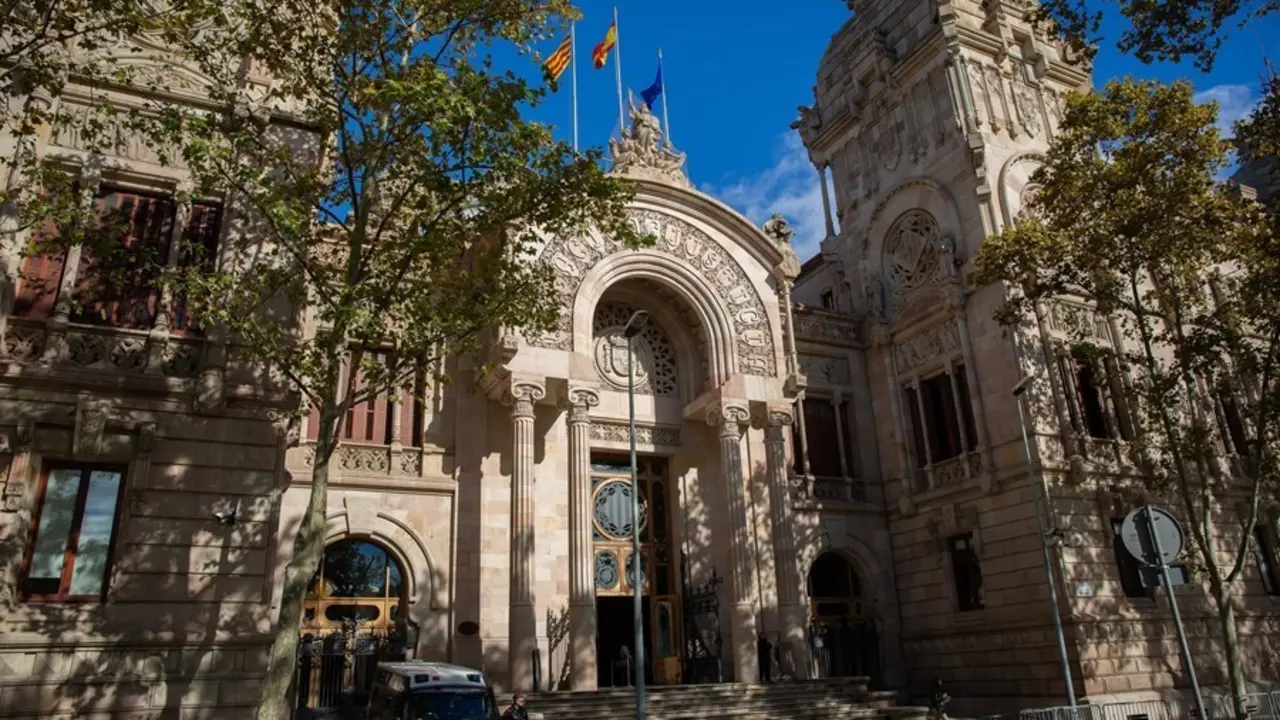 Archivo - Imagen de archivo de la fachada del Tribunal Superior de Just&iacute;cia de Catalu&ntilde;a.