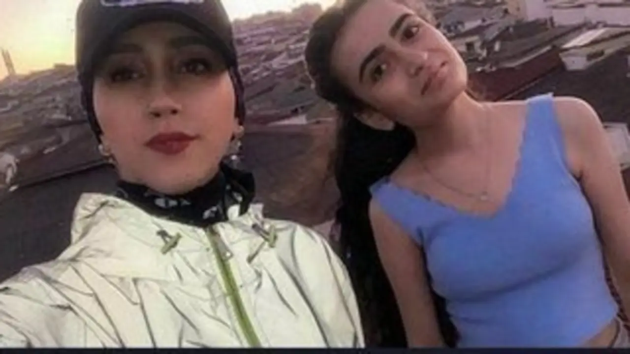 La Tiktoker y su prima.