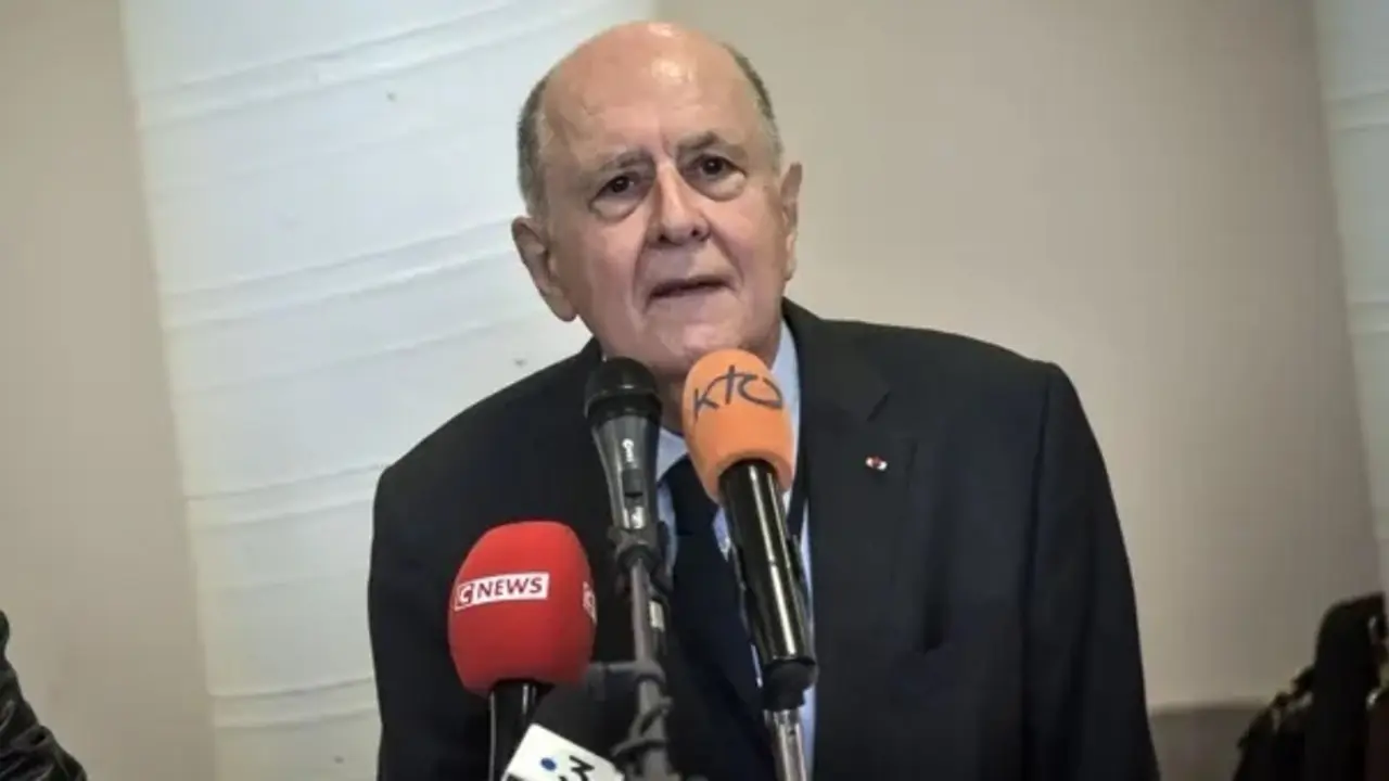 Jean-Marc Sauv&eacute; dijo que las investigaciones de la comisi&oacute;n hab&iacute;an descubierto entre 2.900 y 3.200 sacerdotes pederastas u otros miembros de la Iglesia. Fotograf&iacute;a: Quentin TOP/SIPA/Rex/Shutterstockx