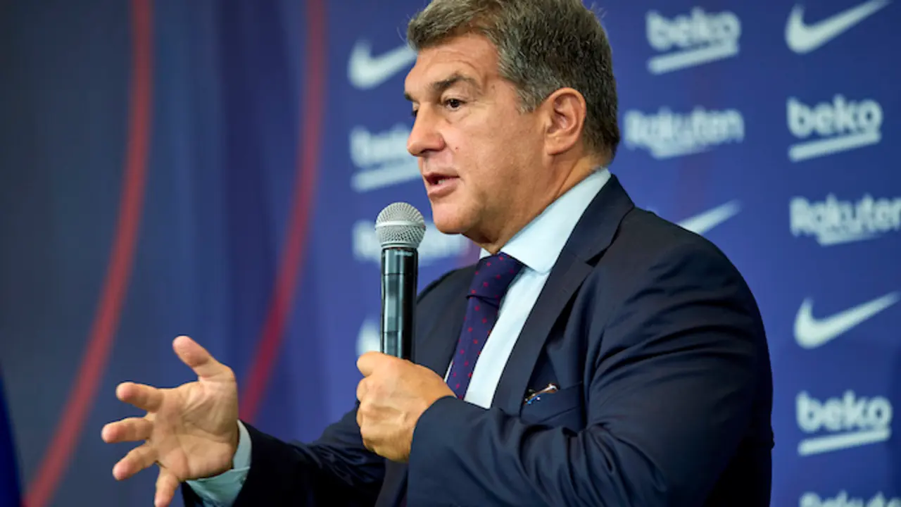 09 September 2021, Spain, Barcelona: Barcelona President Joan Laporta speaks during a press conference with Dutch striker Luuk De Jong (not pictured) at the Camp Nou after the latter joined Barcelona on loan from Sevilla. Photo: Gerard Franco/DAX via ZUMA Press Wire/dpa
Gerard Franco / DAX via ZUMA Press /  DPA
9/9/2021 ONLY FOR USE IN SPAIN