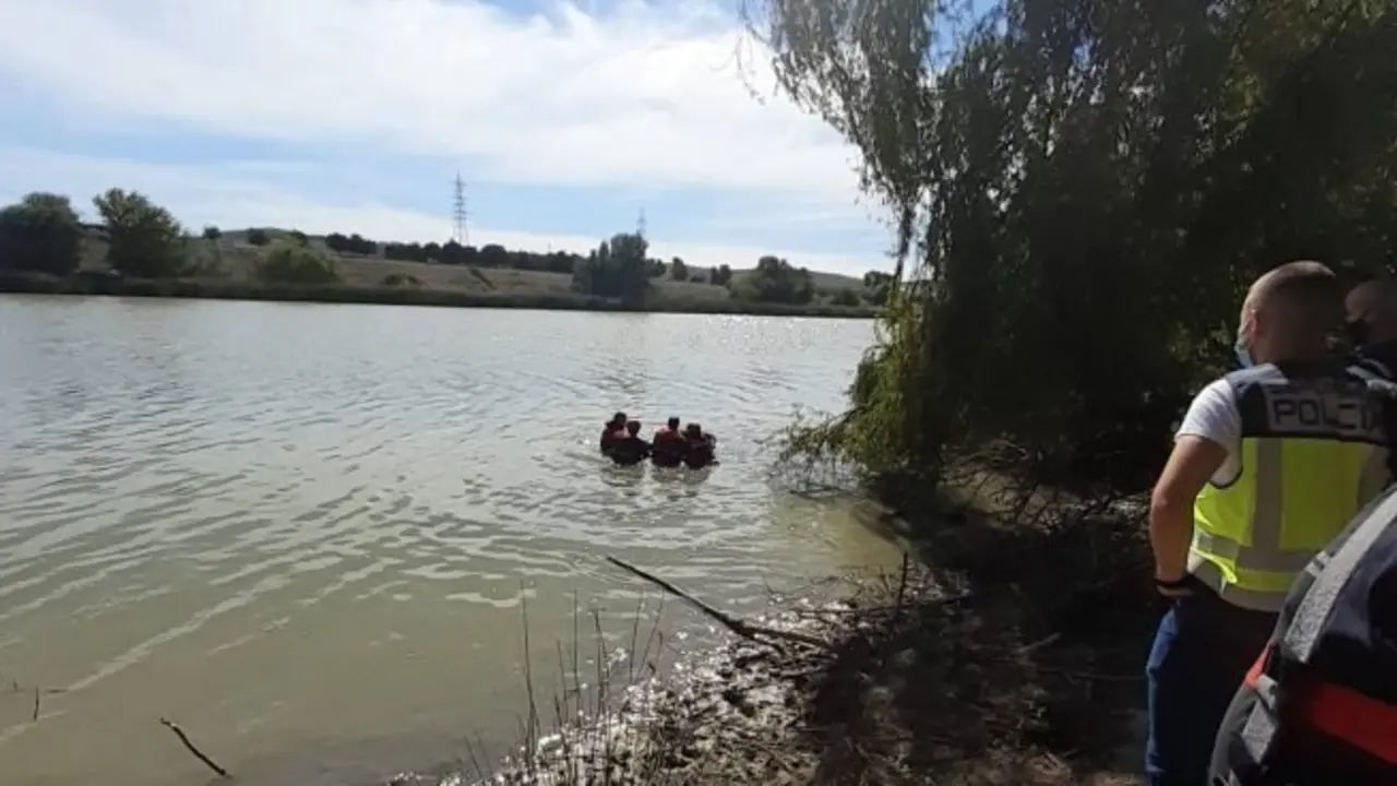 Efectivos del SEIS en el momento de la intervenci&oacute;n (@CORDOBAFIRE).