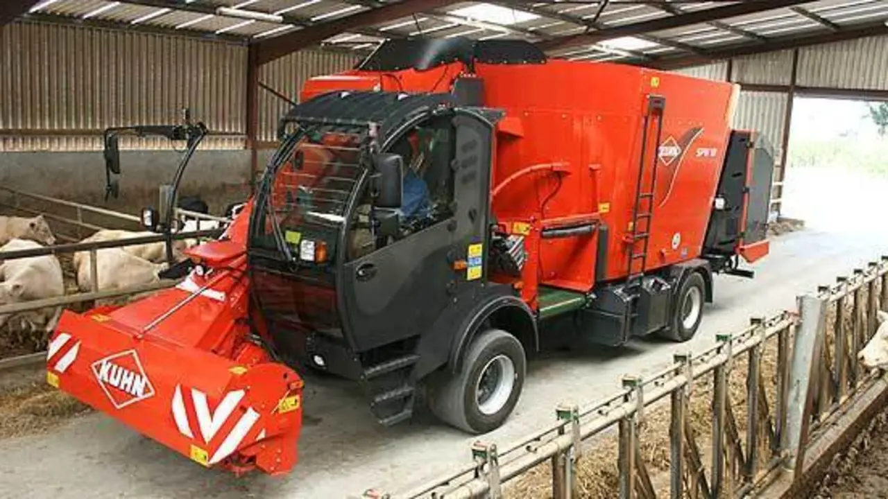 Carro mezclador agr&iacute;cola.