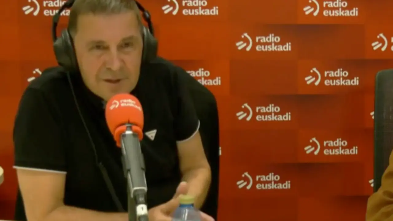 Arnaldo Otegi en Radio Euskadi.