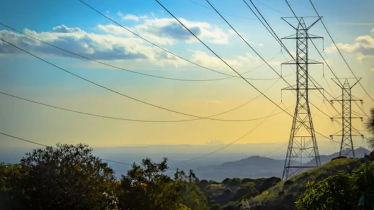 Tendido el&eacute;ctrico.