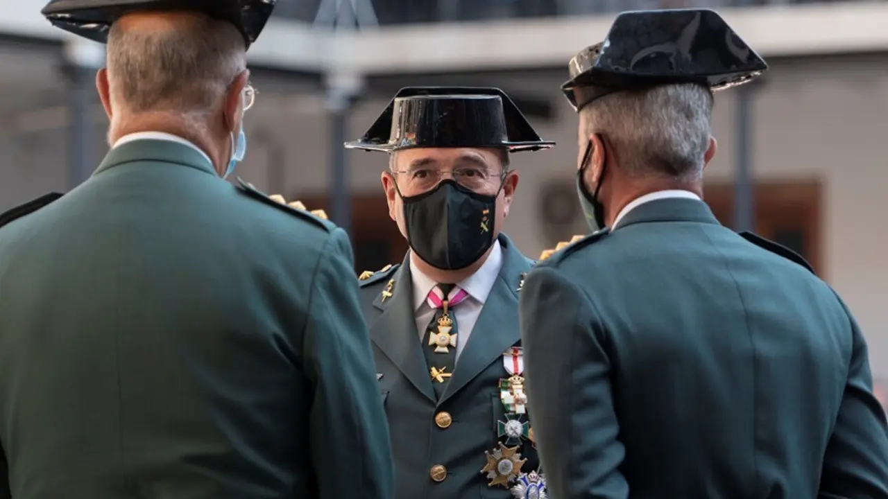 El coronel Diego P&eacute;rez de los Cobos (c)
