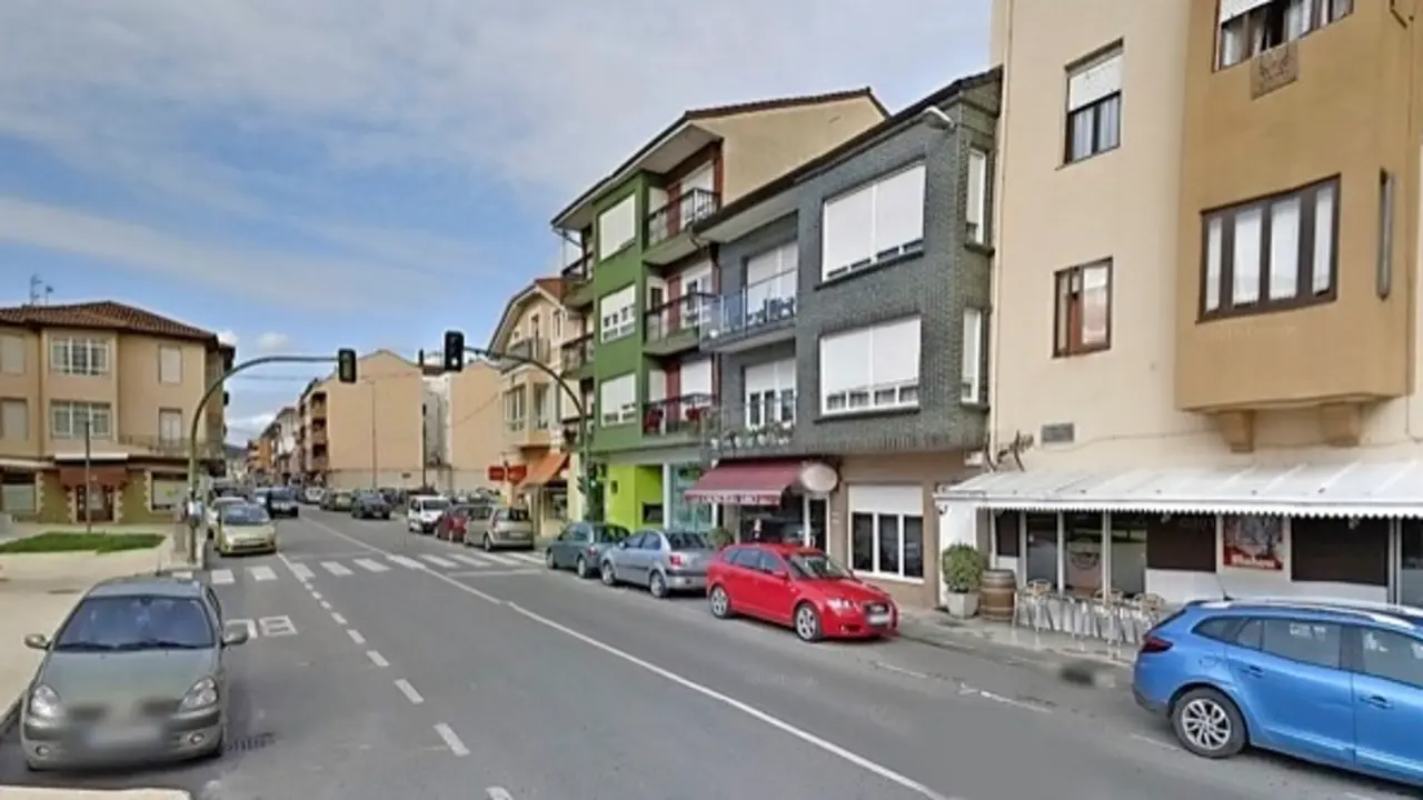 Vista de la calle Laurel en el municipio de Santa Mar&iacute;a de Cay&oacute;n en la comarca de los Valles Pasiegos. / ALERTA