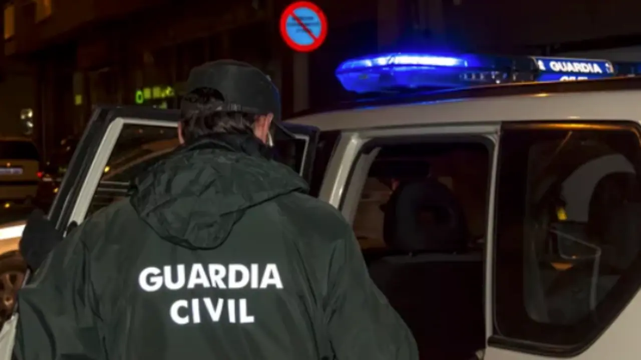 Un agende de la Guardia Civil. / A.E.
