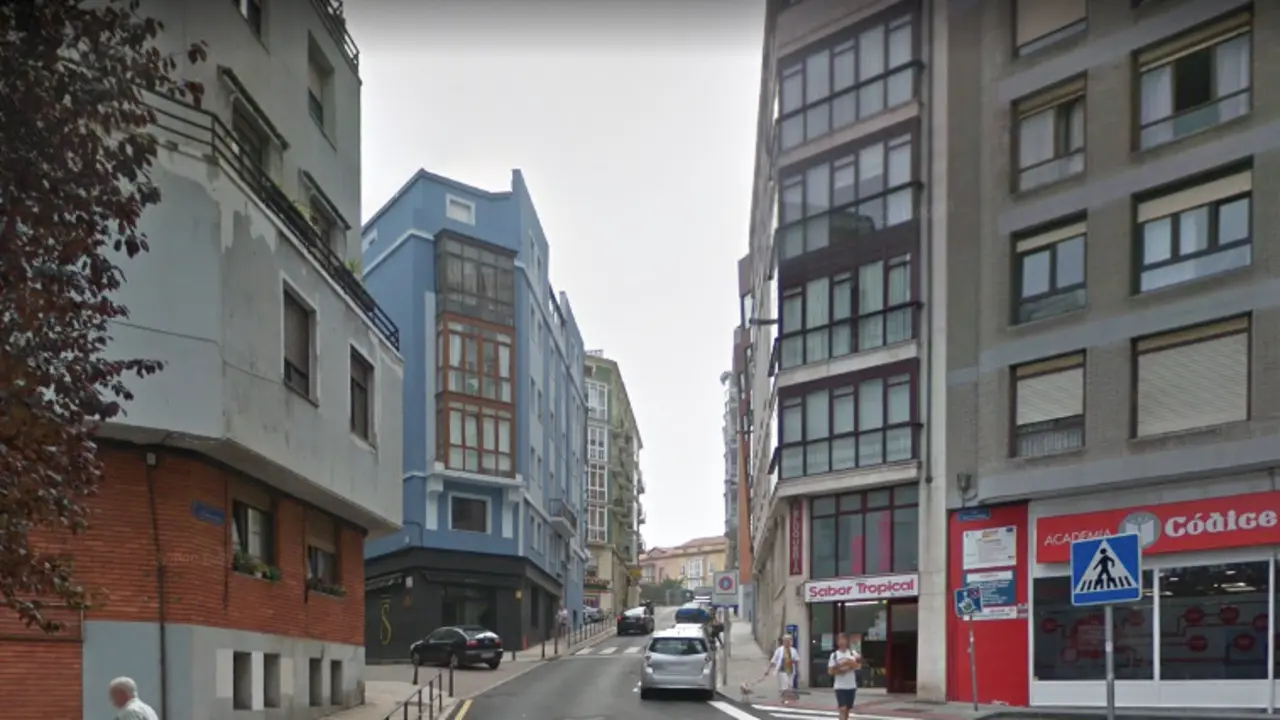 Vista de la calle Alc&aacute;zar de Toledo en Santander. / ALERTA