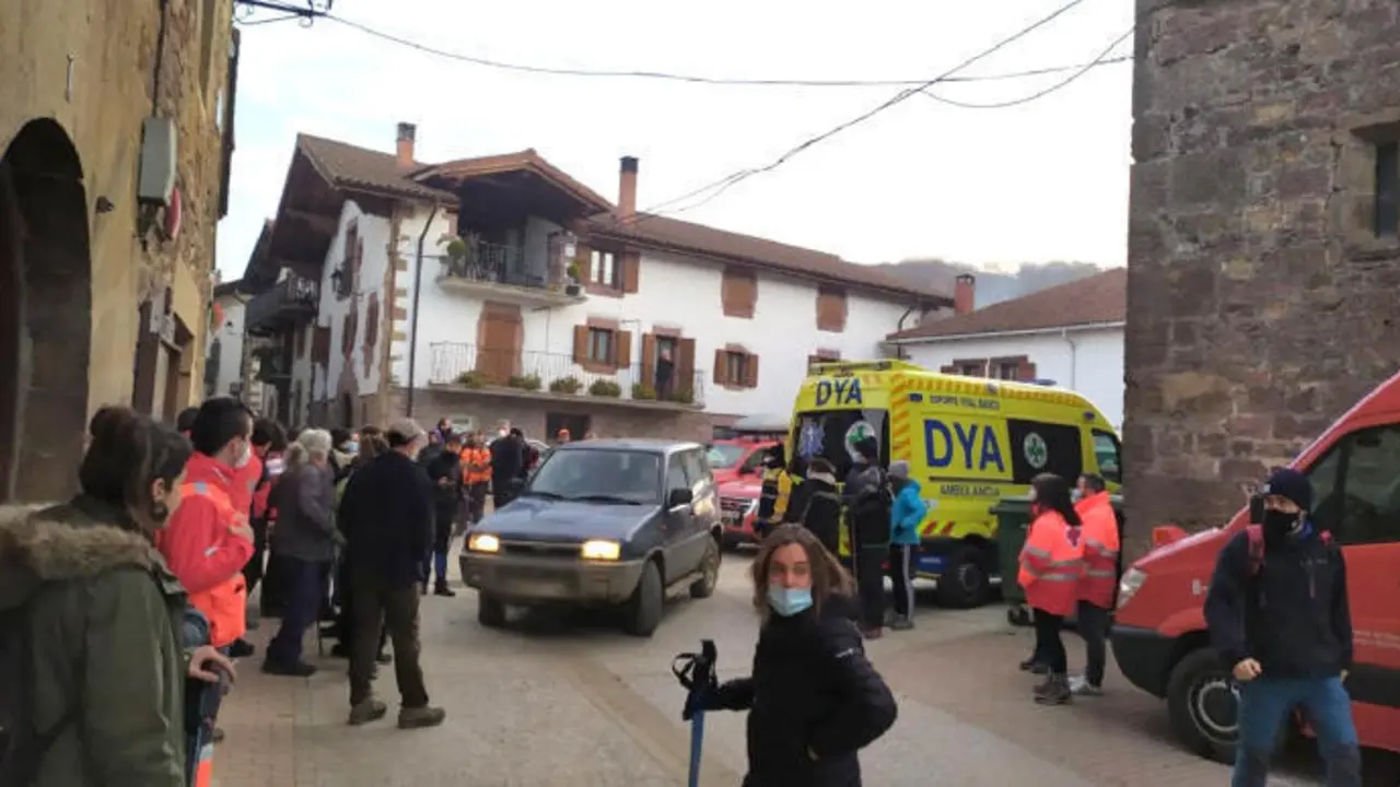 Dispositivo de b&uacute;squeda en la localidad de Lantz. DYA Navarra