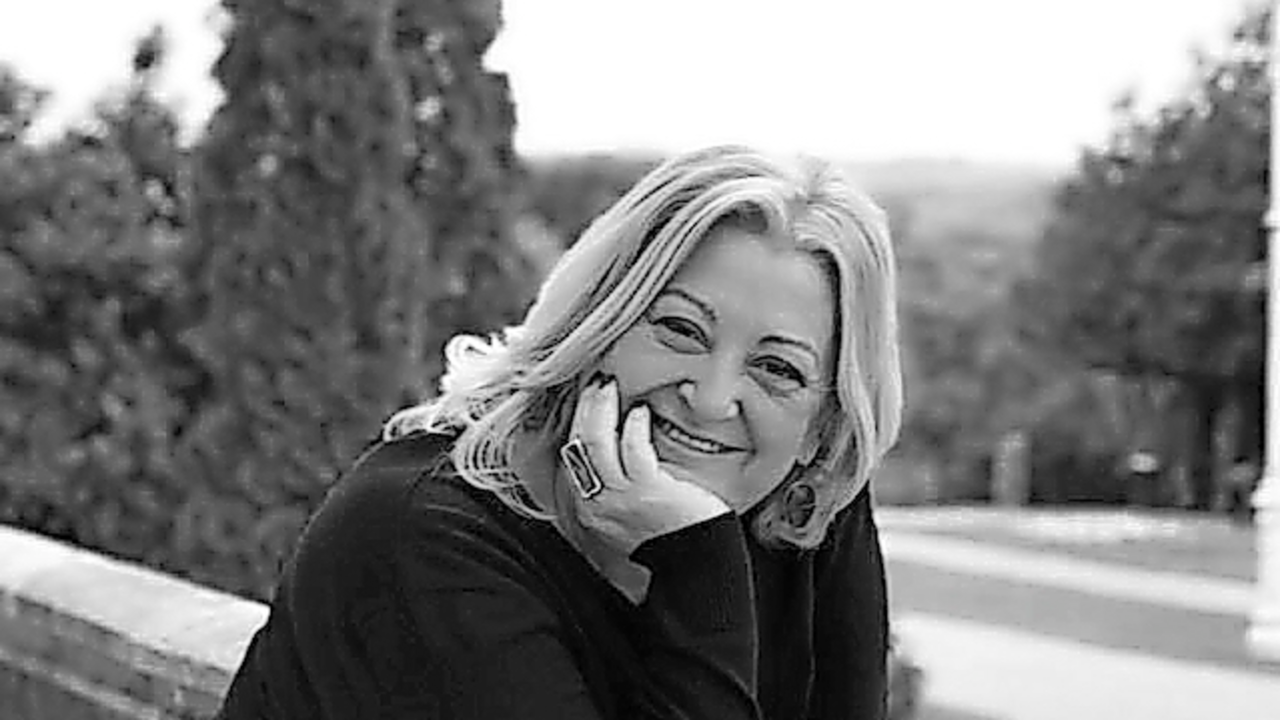 Lola Sainz lleg&oacute; al Palacio en 1987 como
auxiliar de Protocolo y fue evolucionando
hasta convertirse en directora