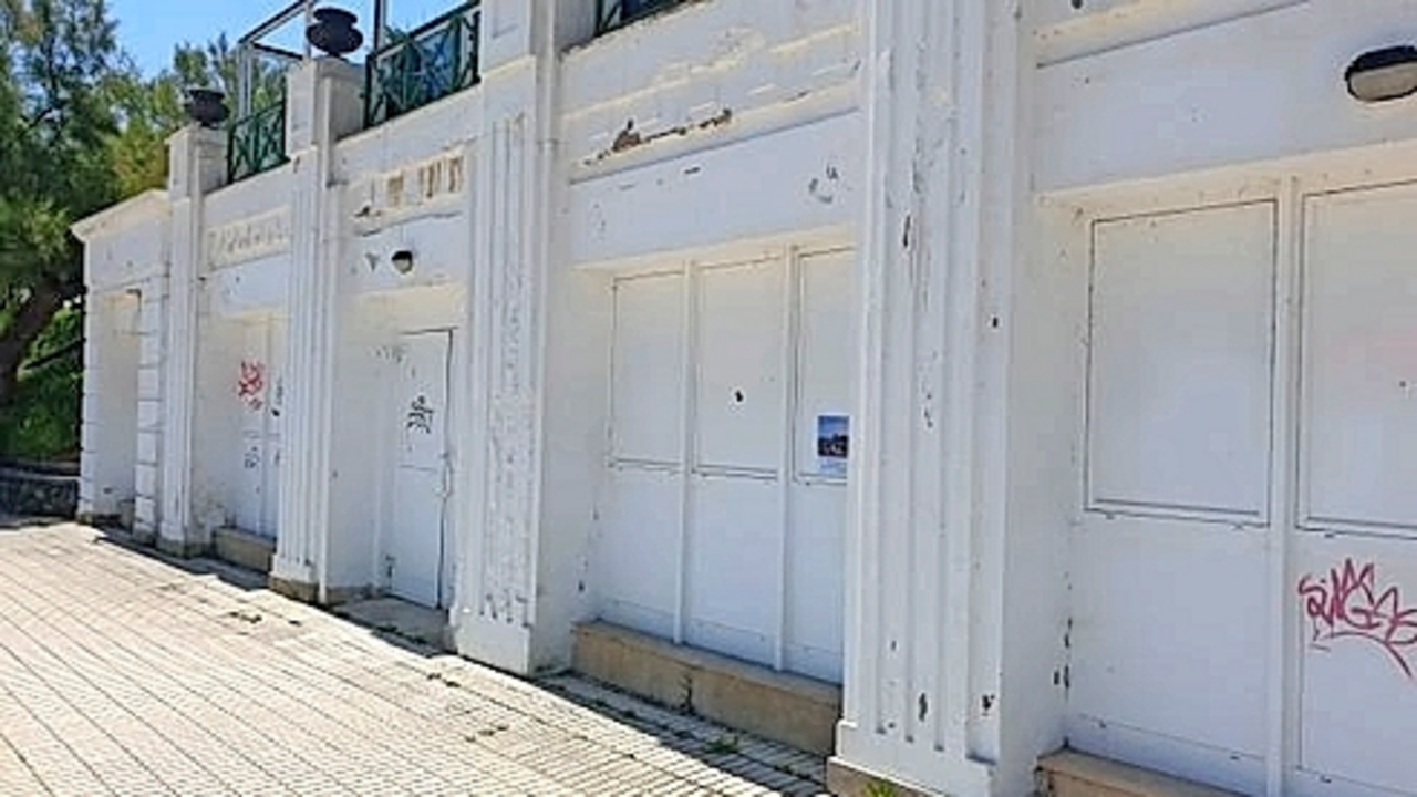 Edificio Rema, en la Segunda Playa del Sardinero. / ALERTA