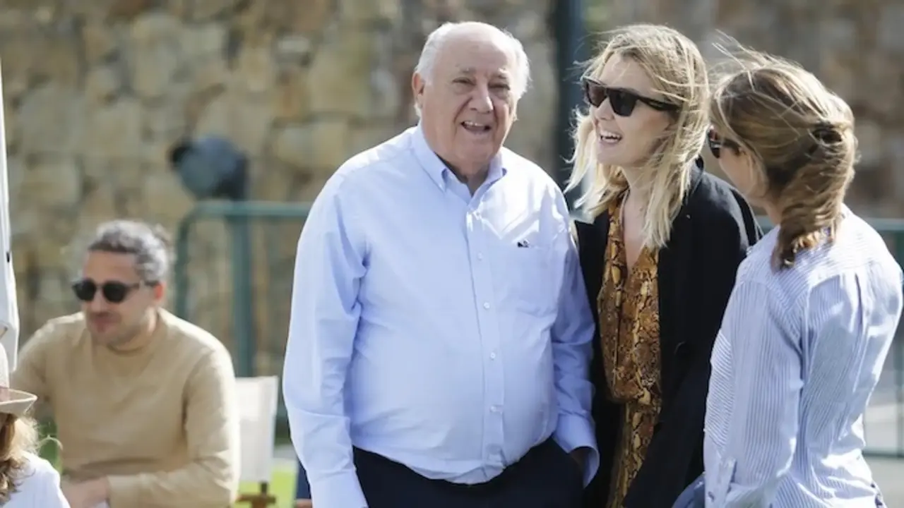 Marta Ortega junto a su padre, Amancio Ortega.