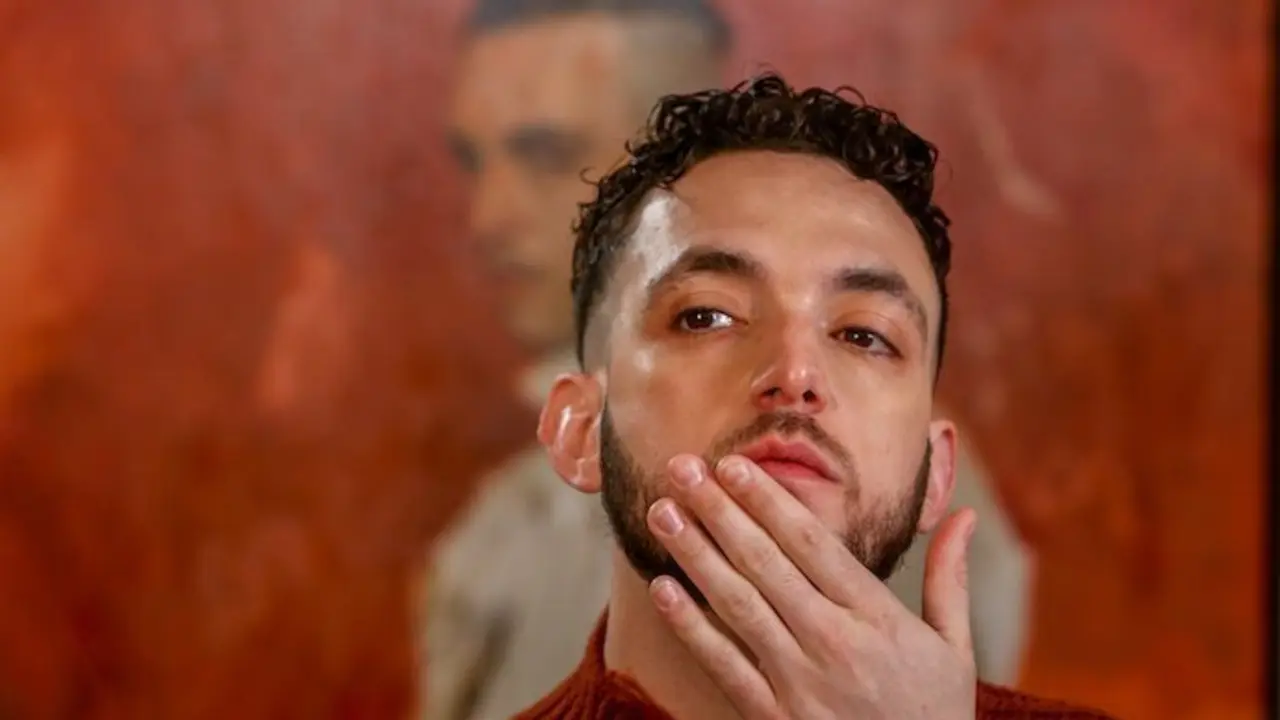 El cantante C. Tangana posa en una fotograf&iacute;a durante una entrevista para Europa Press en el Hotel Riu Plaza Espa&ntilde;a, en Madrid (Espa&ntilde;a), a 25 de febrero de 2021. El pasado 22 de febrero el trapero present&oacute; dos temas que formar&aacute;n parte de su tercer &aacute;lbum de estudio, &lsquo;El Madrile&ntilde;o&rsquo;. Una de esas canciones es &lsquo;Hong Kong&rsquo; para la que C.Tangana ha contado con la colaboraci&oacute;n  Andr&eacute;s Calamaro y la otra es &lsquo;Nominao&rsquo;, cantada junto a Jorge Drexler.
25 FEBRERO 2021;C TANGANA;PUCHO;PUCHITO;EL MADRILE&Ntilde;O
Ricardo Rubio / Europa Press
(Foto de ARCHIVO)
25/2/2021