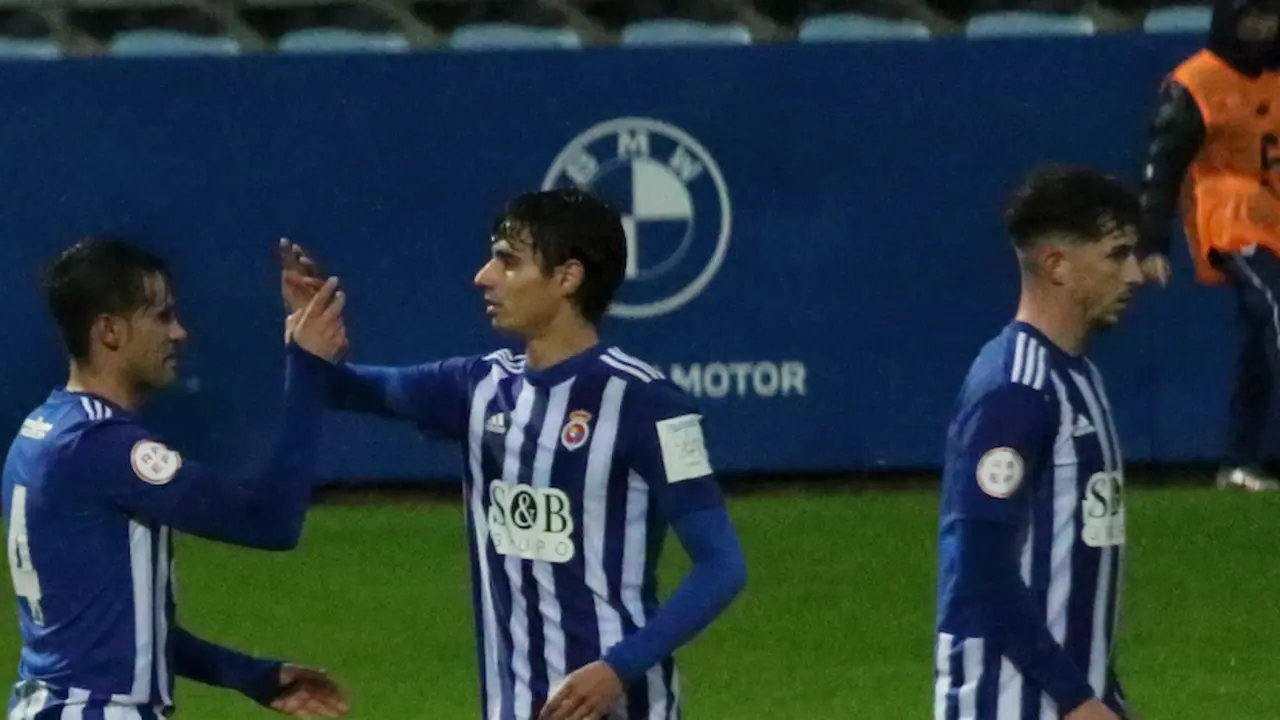 Los blanquiazules se adelantaron en el &uacute;ltimo minuto de la primera mitad y sentenciaron con dos tantos m&aacute;s en los &uacute;ltimos diez para llevarse el triunfo.