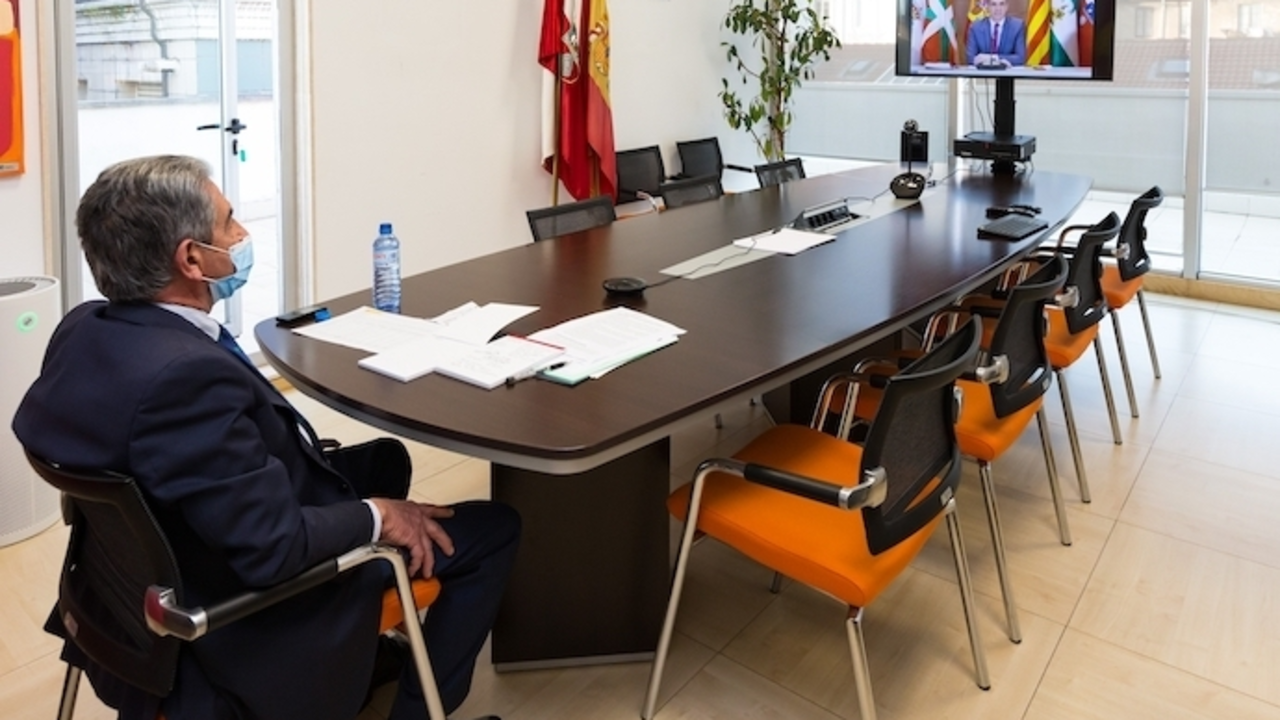 El presidente de Cantabria, Miguel &Aacute;ngel Revilla, participa, de forma telem&aacute;tica, en la XXV Conferencia de Presidentes.