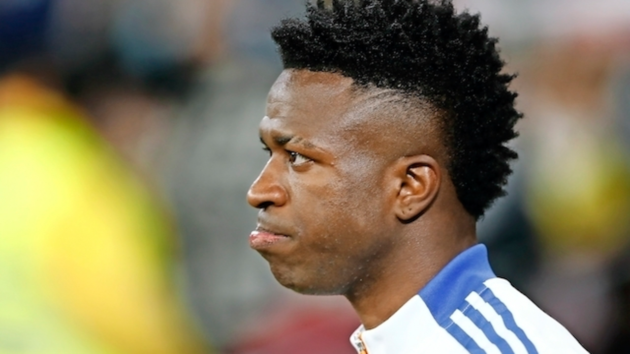 Vinicius, durante un partido con el Real Madrid. / afp