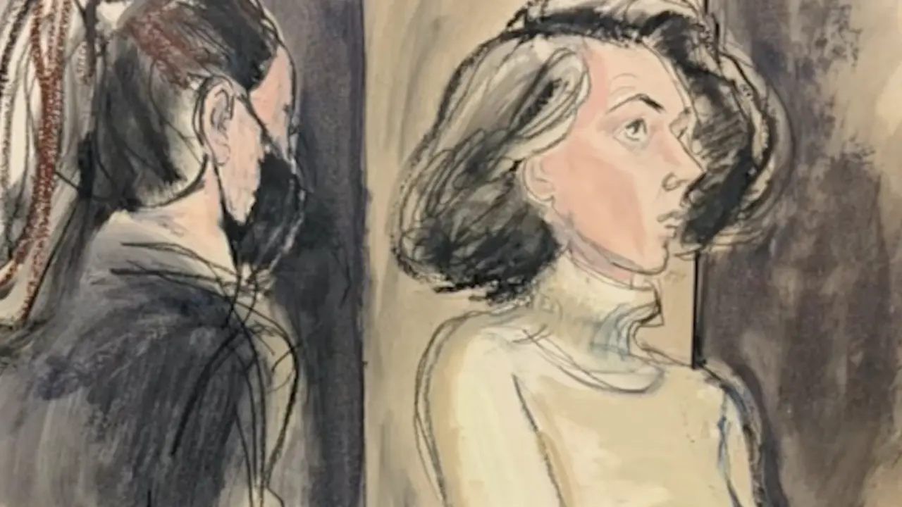 Un tribunal federal de Nueva York ha declarado culpable de cinco de los seis casos que se le investigaban a la celebridad brit&aacute;nica Ghislaine Maxwell por tr&aacute;fico sexual de menores.
