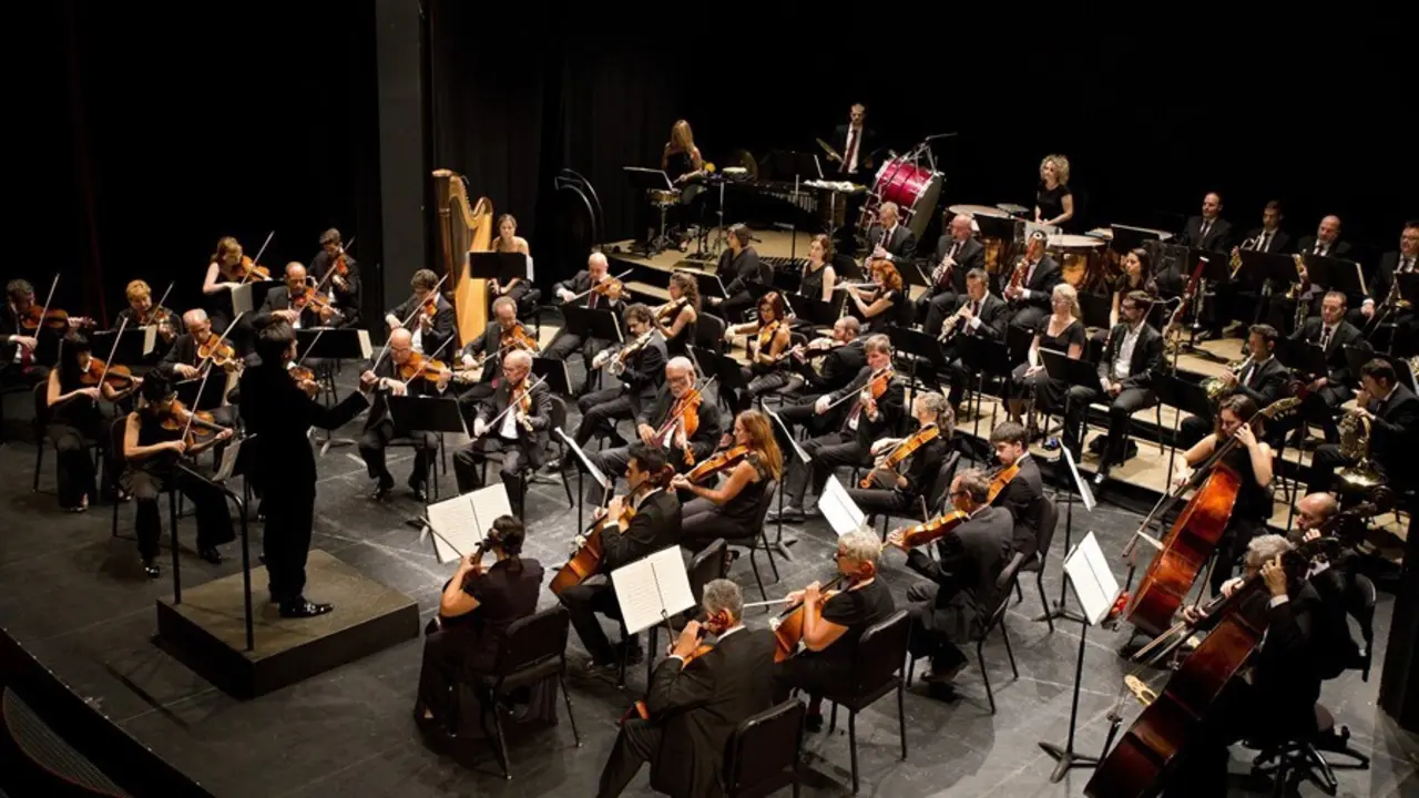 Imagen de una orquesta. / EP