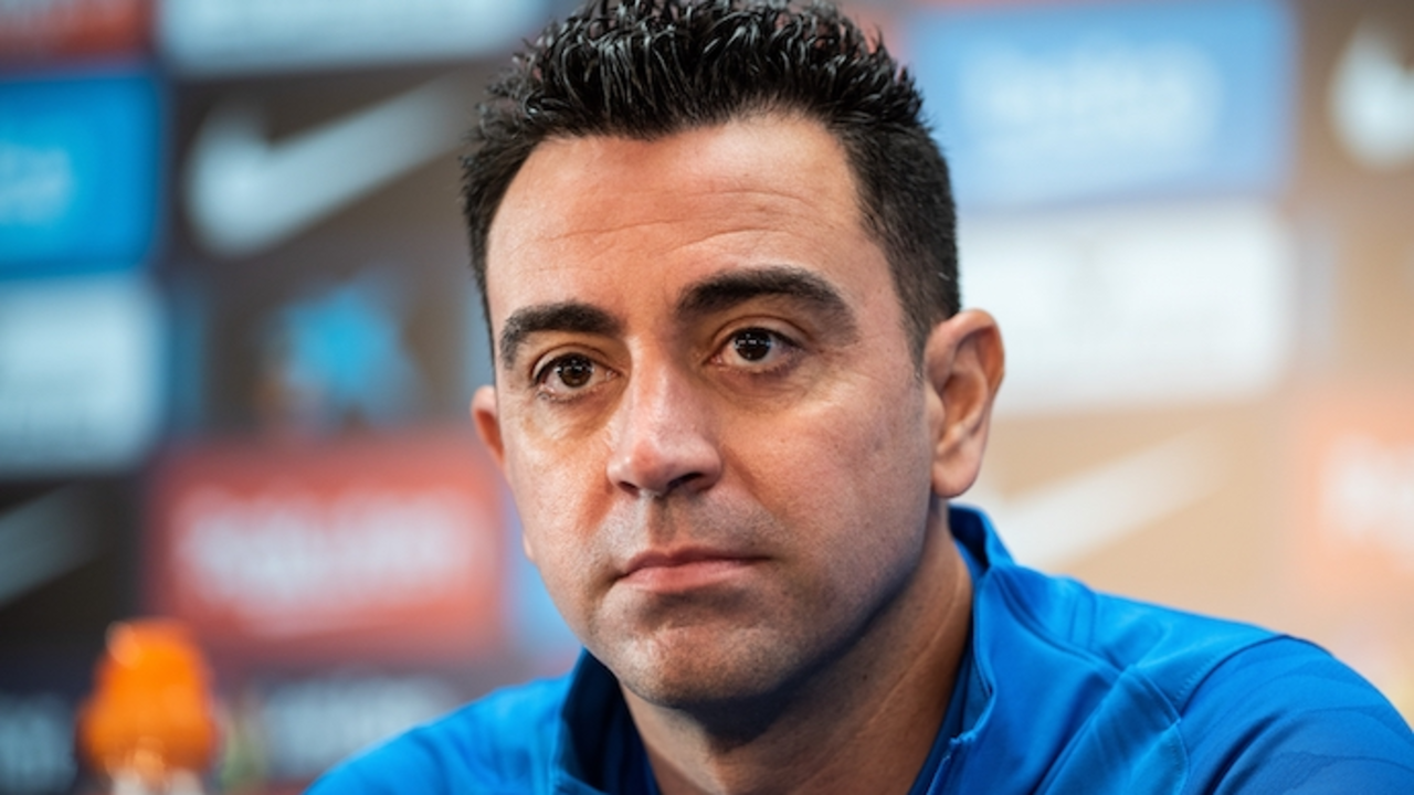 Xavi Hern&aacute;ndez, entrenador del FC Barcelona, atiende durante la rueda de prensa previa al partido de Liga 19 en la Ciutat Esportiva Joan Gamper el 1 de enero de 2022 en Barcelona, Espa&ntilde;a. / AFP