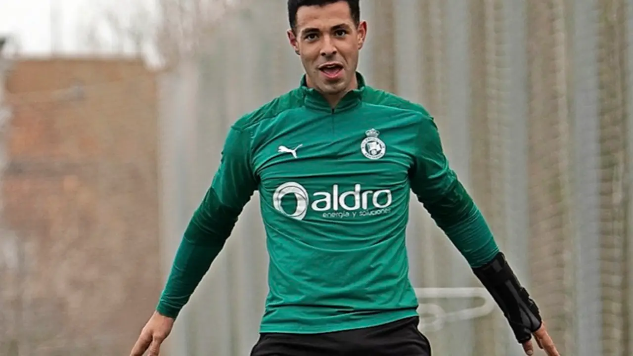 &Aacute;lvaro Bustos durante un entrenamiento. / Hardy