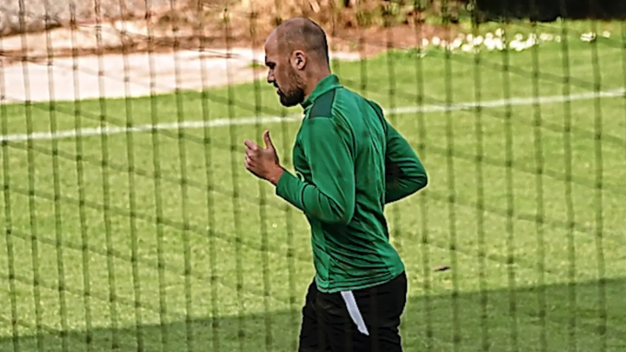 Unai Medina sali&oacute; ayer por vez primera a realizar algo de carrera. / hardy