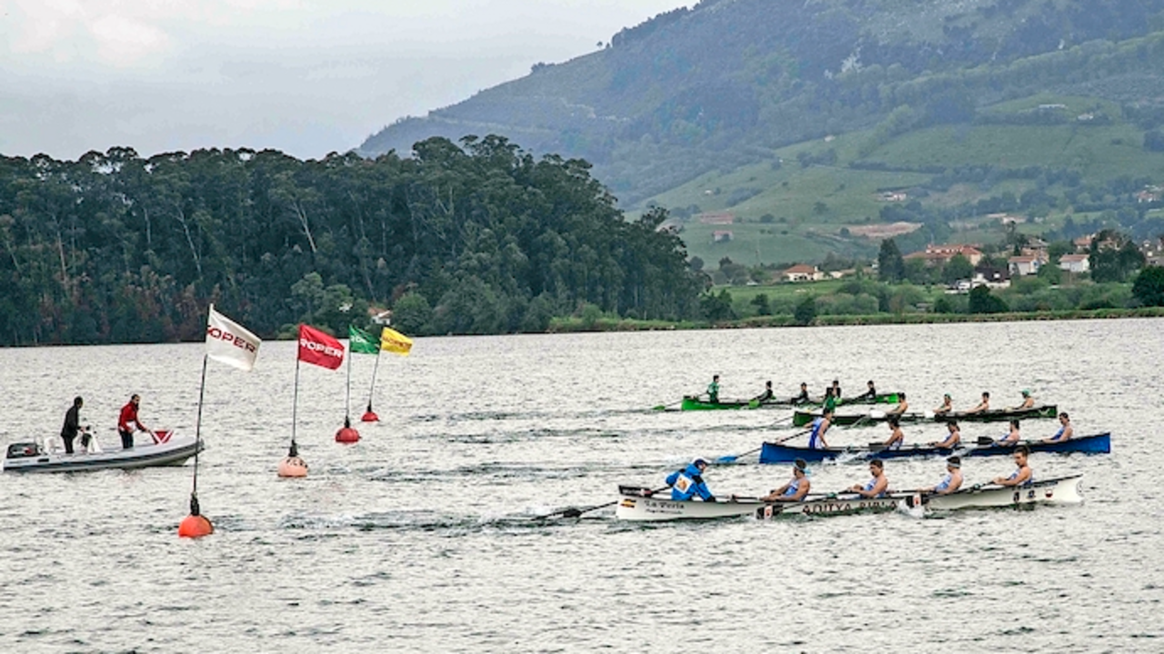 Ma&ntilde;ana arranca la liga c&aacute;ntabra de bateles en Punta Parayas.